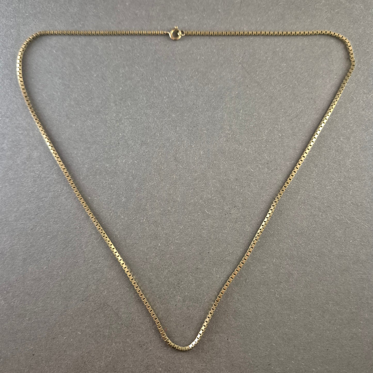 Vergoldete Schlangenkette – Klassische Eleganz für jeden Anlass