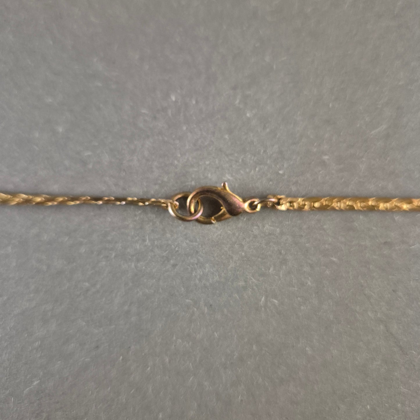 Vergoldete Panzerkette – Elegantes und zeitloses Design