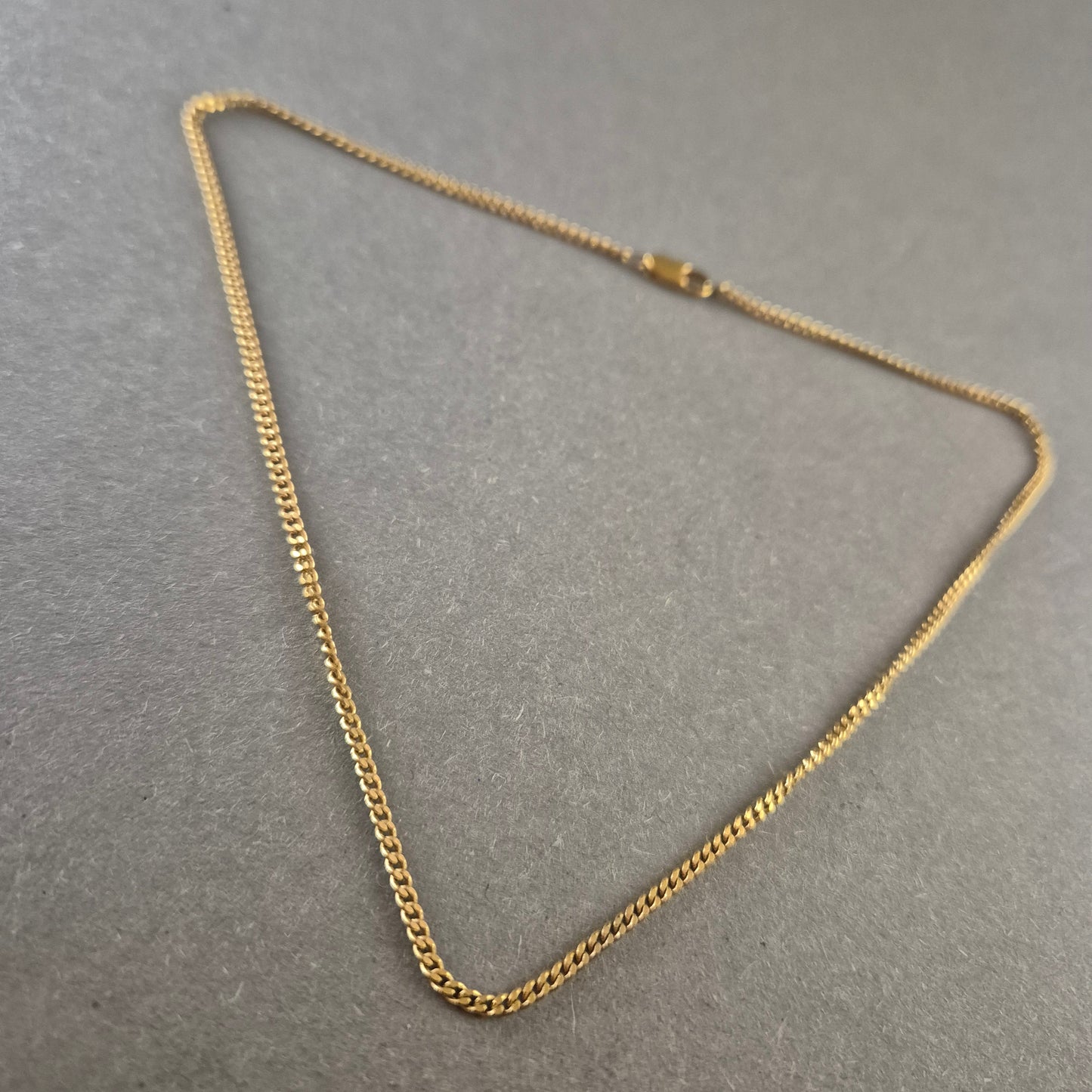 Vergoldete Panzerkette mit Karabinerverschluss – Klassisches Design