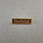 Barbour Anstecknadel im Logo-Design – Klassisch Britischer Stil