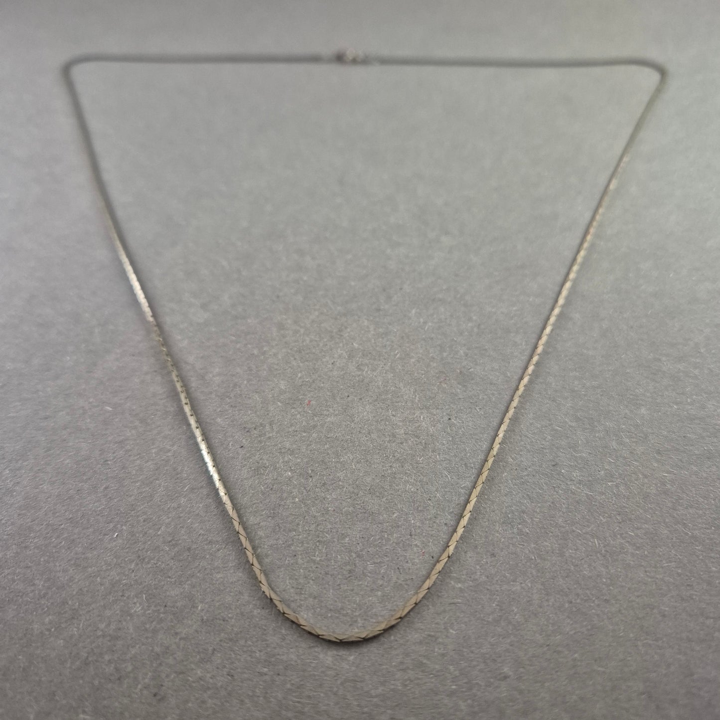 Feine Vintage-Halskette aus Silber – Zarte Struktur für eleganten Look