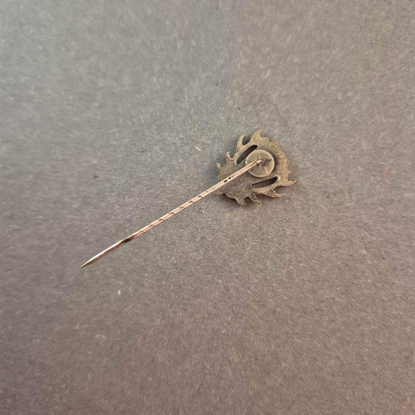 LJV NRW Jagdabzeichen – Historische Anstecknadel mit Hirschgeweih