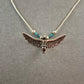 Silberfarbene Halskette mit Flügel-Anhänger