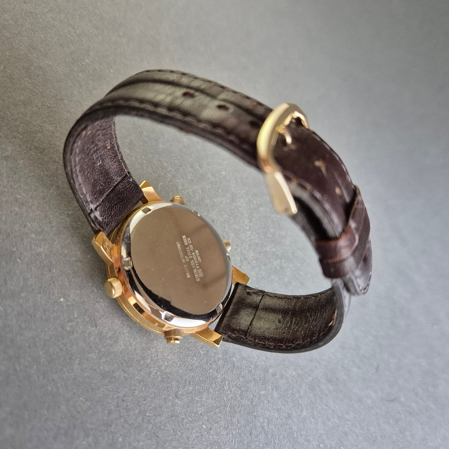 Sportliche Puma Uhr Herrenarmbanduhr – Vergoldeter Chronograph mit Tachymeter