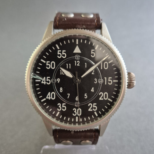 Fliegeruhr Herrenarmbanduhr Klassisches B-Uhr Design mit Nietenarmband