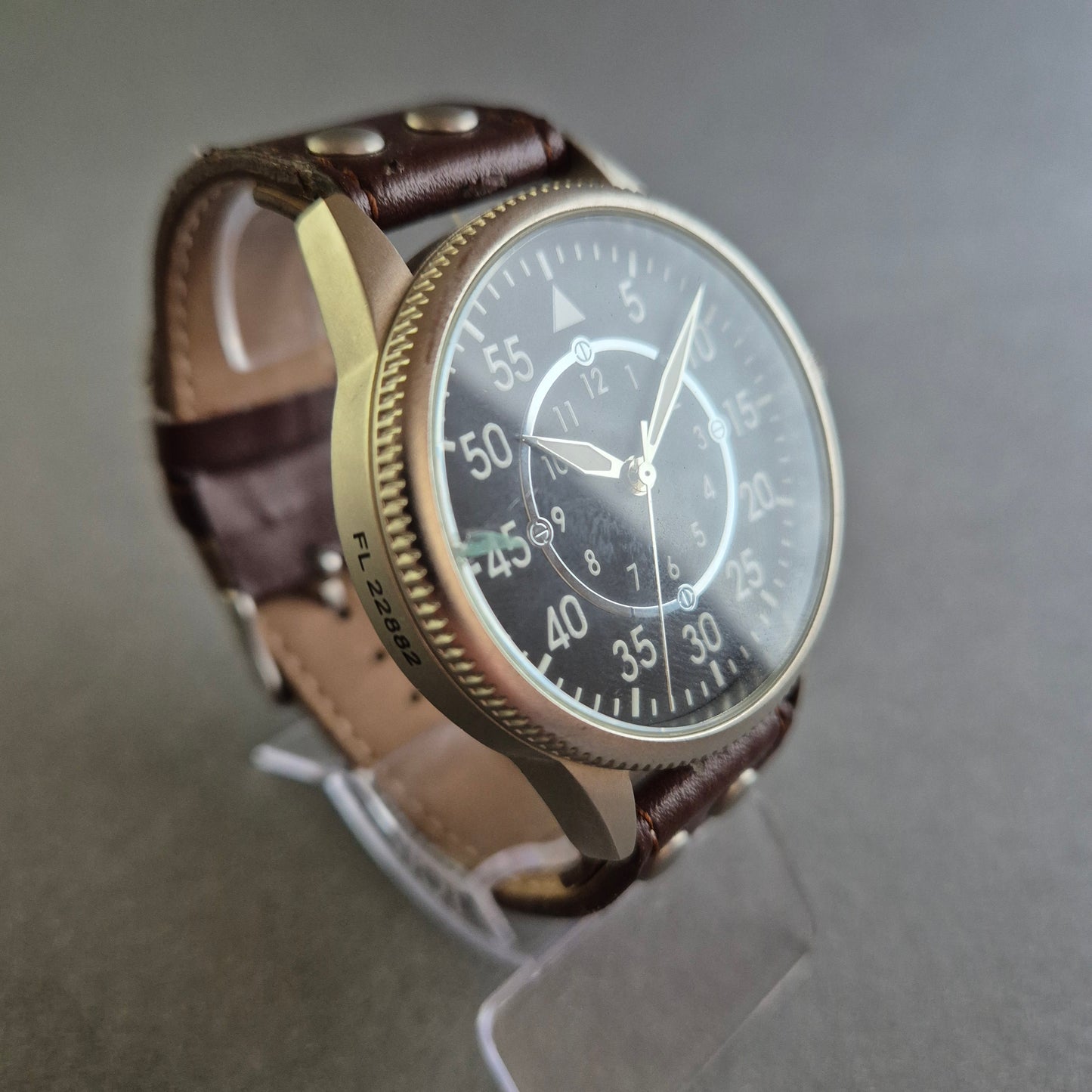 Fliegeruhr Herrenarmbanduhr Klassisches B-Uhr Design mit Nietenarmband