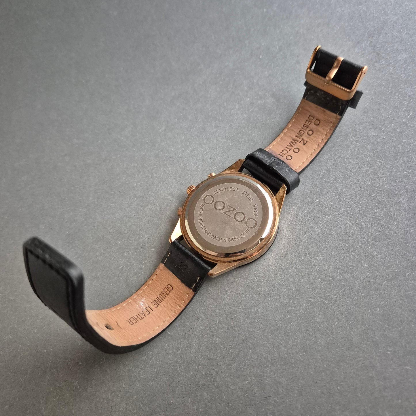 OOZOO Uhr Herrenarmbanduhr – Roségoldener Chronographen-Look