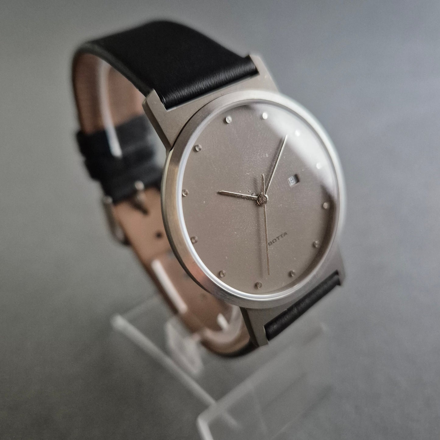 Elegante Botta Uhr Herrenarmbanduhr – Zeitloses Design im Bauhaus-Stil