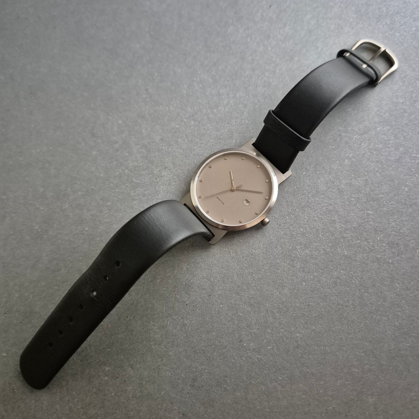 Elegante Botta Uhr Herrenarmbanduhr – Zeitloses Design im Bauhaus-Stil