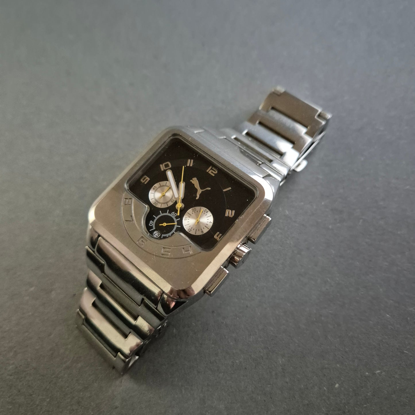 Puma Uhr Herrenarmbanduhr Chronograph mit 10 BAR Wasserdichte