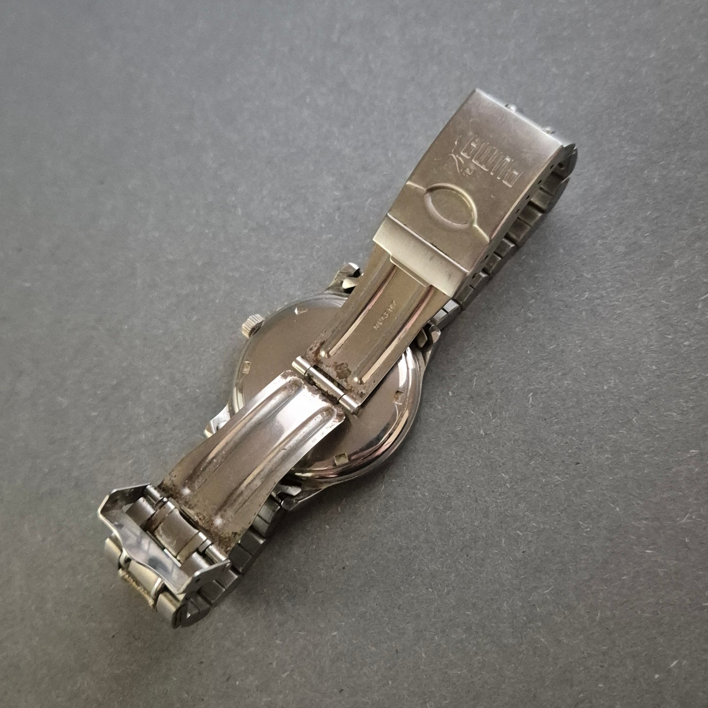 Uhr Herrenarmbanduhr Puma – Klassischer Chronograph mit Datumsanzeige