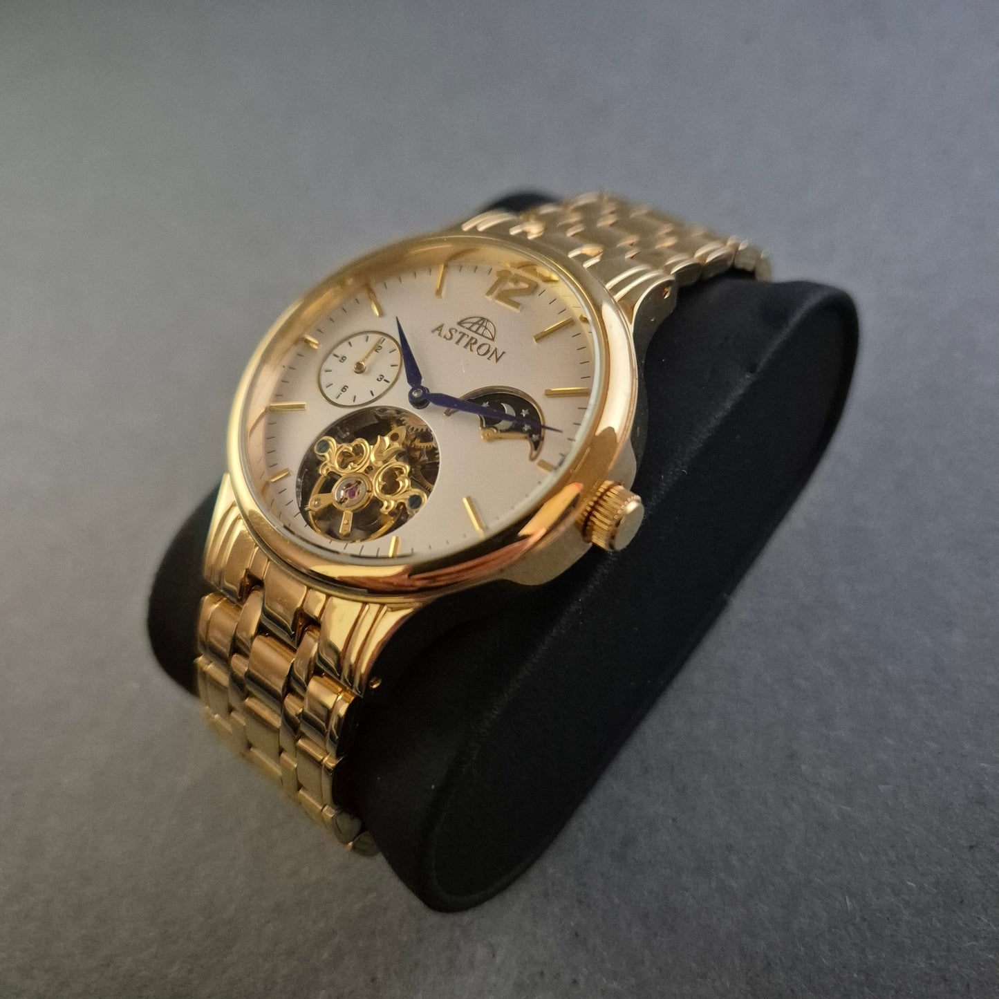 Luxuriöse Astron Herrenarmbanduhr – Automatikwerk im goldfarbenen Design