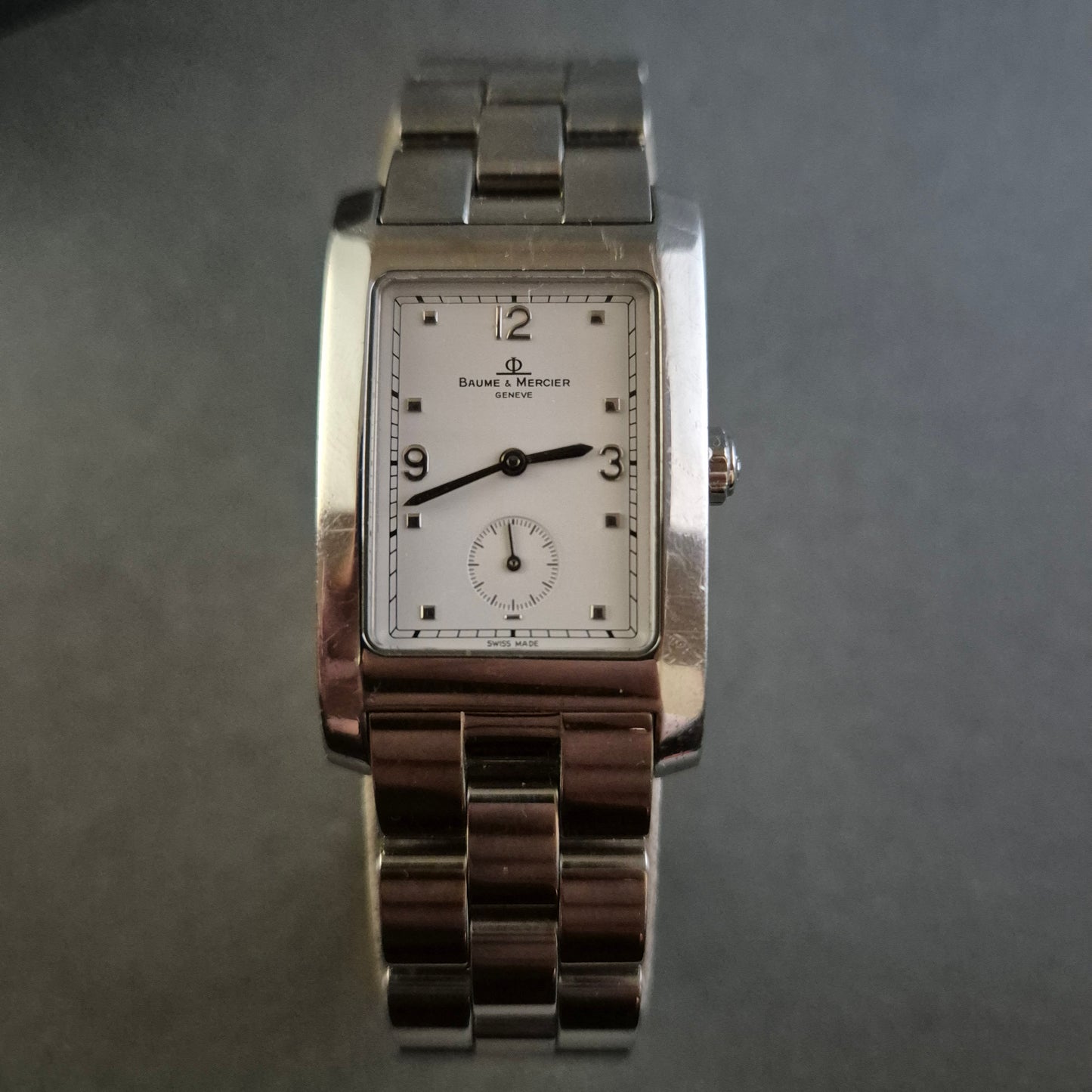 Uhr Herrenarmbanduhr Baume & Mercier Klassiker mit rechteckigem Gehäuse