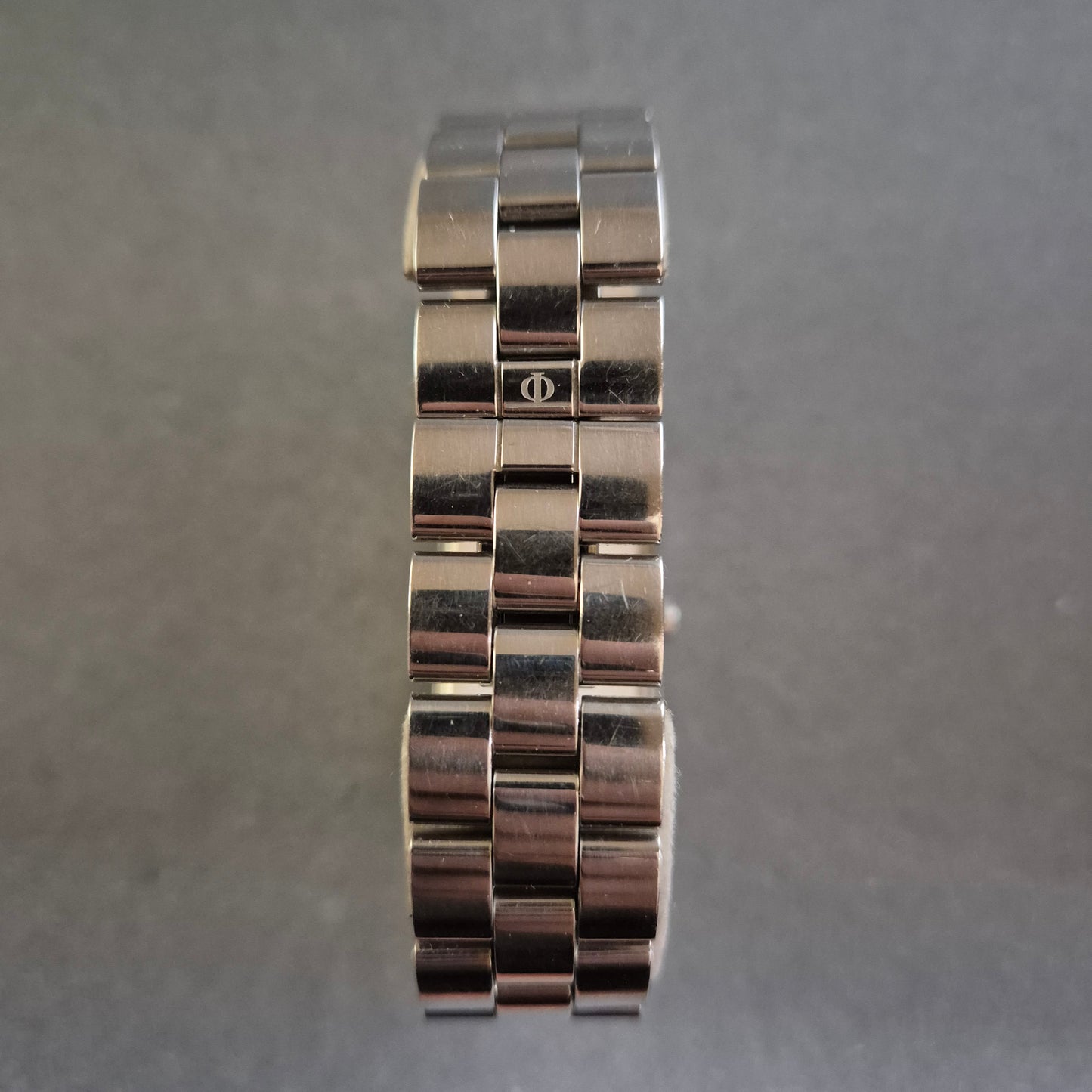 Uhr Herrenarmbanduhr Baume & Mercier Klassiker mit rechteckigem Gehäuse