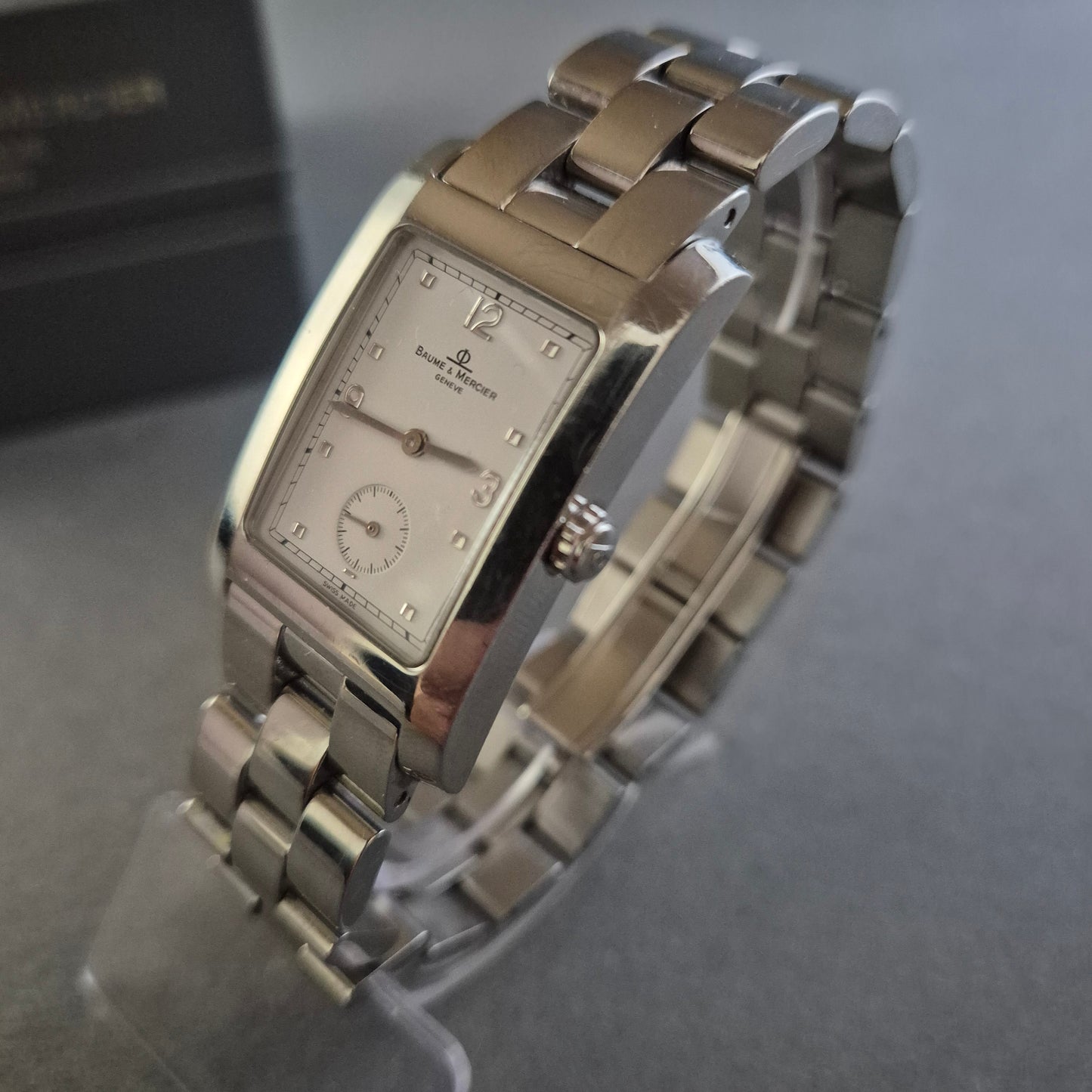 Uhr Herrenarmbanduhr Baume & Mercier Klassiker mit rechteckigem Gehäuse