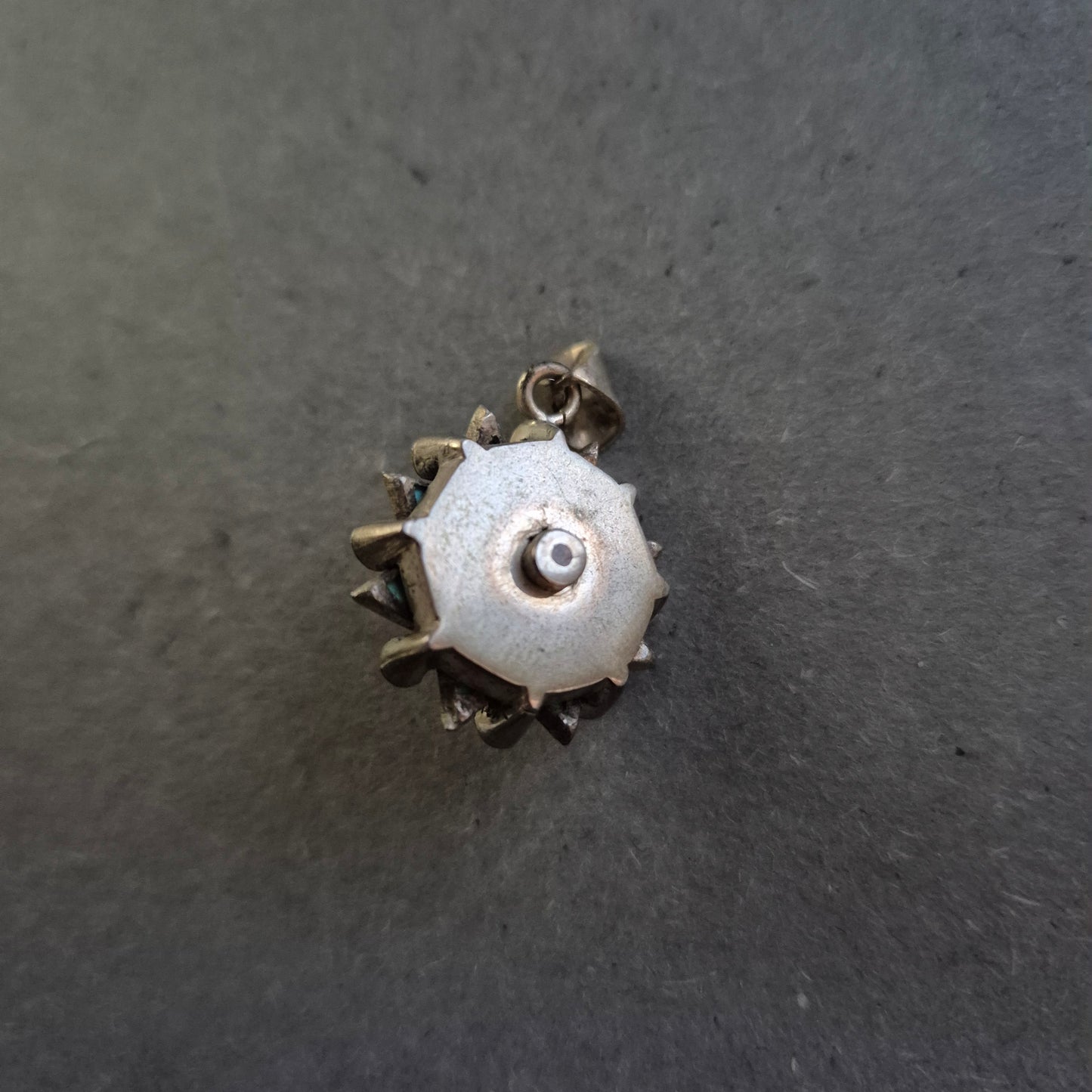 Vintage Anhänger mit Türkis – Florales Design aus Silber