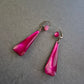Lange Vintage-Ohrringe in Magenta – Elegante Tropfenform mit Retro-Flair