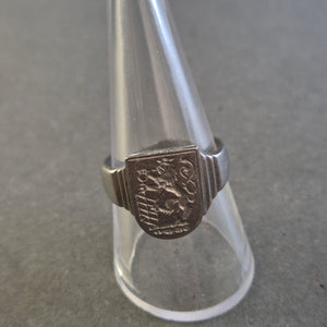 Vintage Wappenring mit Löwenmotiv – Klassischer Herrenring im Ritterstil