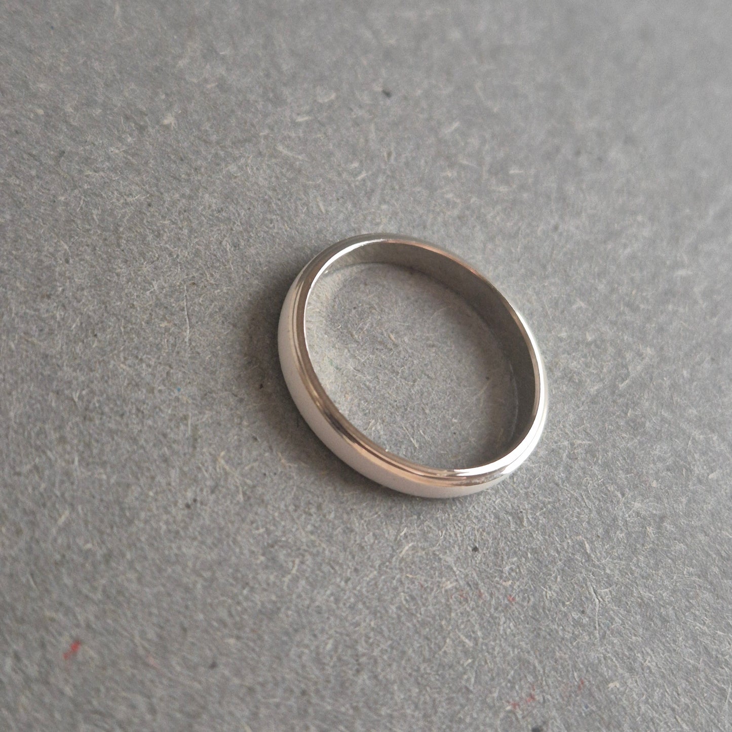 Schlichter Silberring – Klassischer Bandring im zeitlosen Design