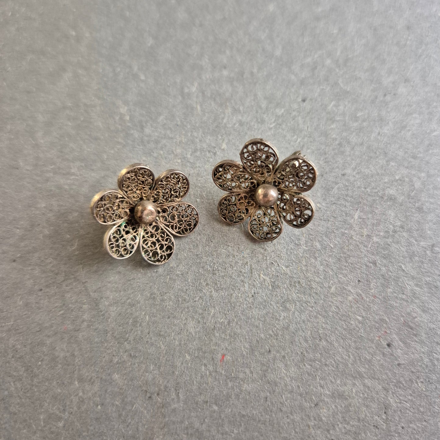 Vintage Filigran-Ohrringe in Blütenform aus Silber