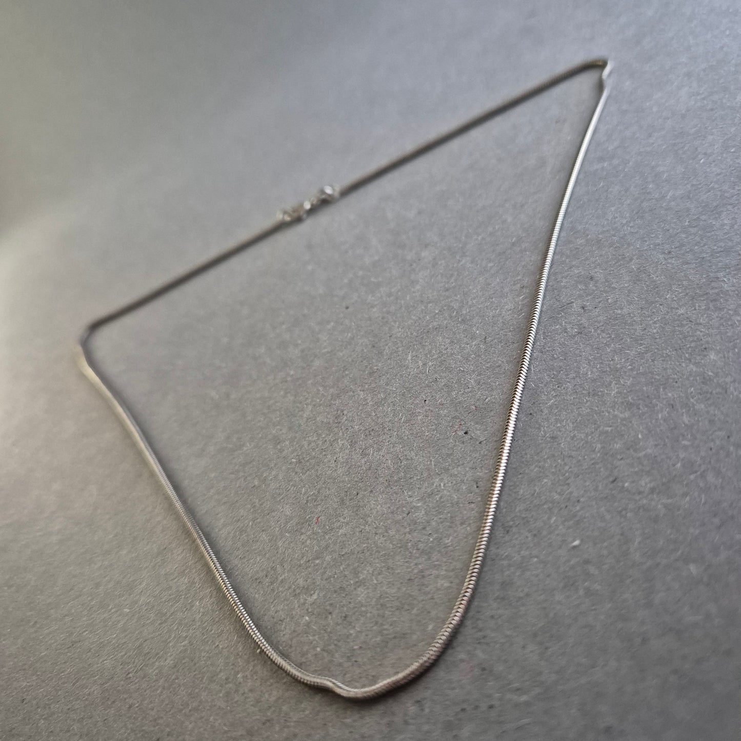 Feine Schlangenkette in Silberoptik – Klassisch & dezent