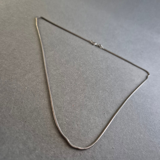 Feine Schlangenkette in Silberoptik – Klassisch & dezent