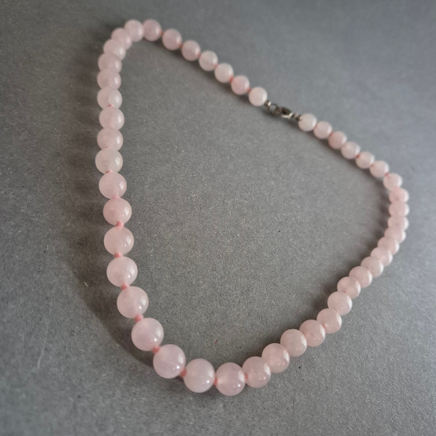 Rosenquarz-Kette – Sanfte Eleganz in zartem Rosa