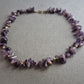 Amethyst-Splitterkette mit goldfarbenen Akzenten – Naturstein-Look