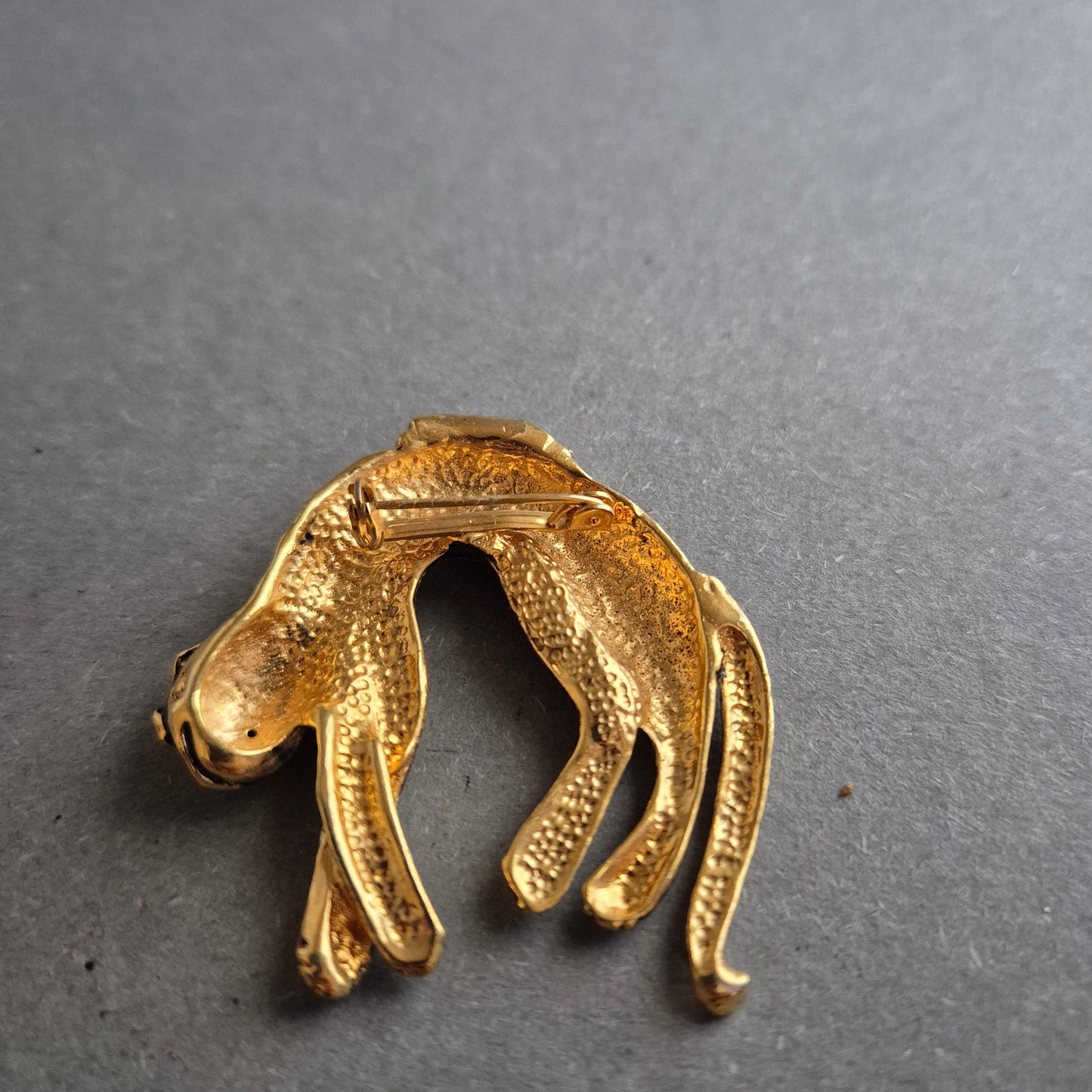 Vintage Leopard Brosche mit Strass – Elegantes Tierdesign in Goldoptik