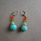 Bunte Ethno-Ohrringe mit türkisfarbener Kugel – Exotischer Boho-Stil