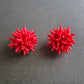Auffällige Vintage-Clipohrringe in Korallenoptik – Knalliges 60s-Design