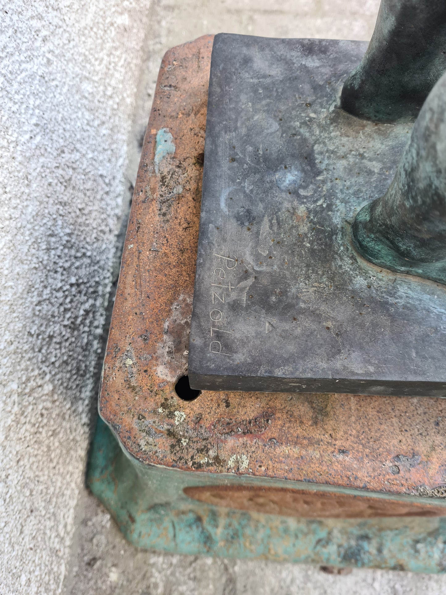 Brunnenskulptur mit Fische tragendem Knaben Massiv 75cm um 1900 100kg