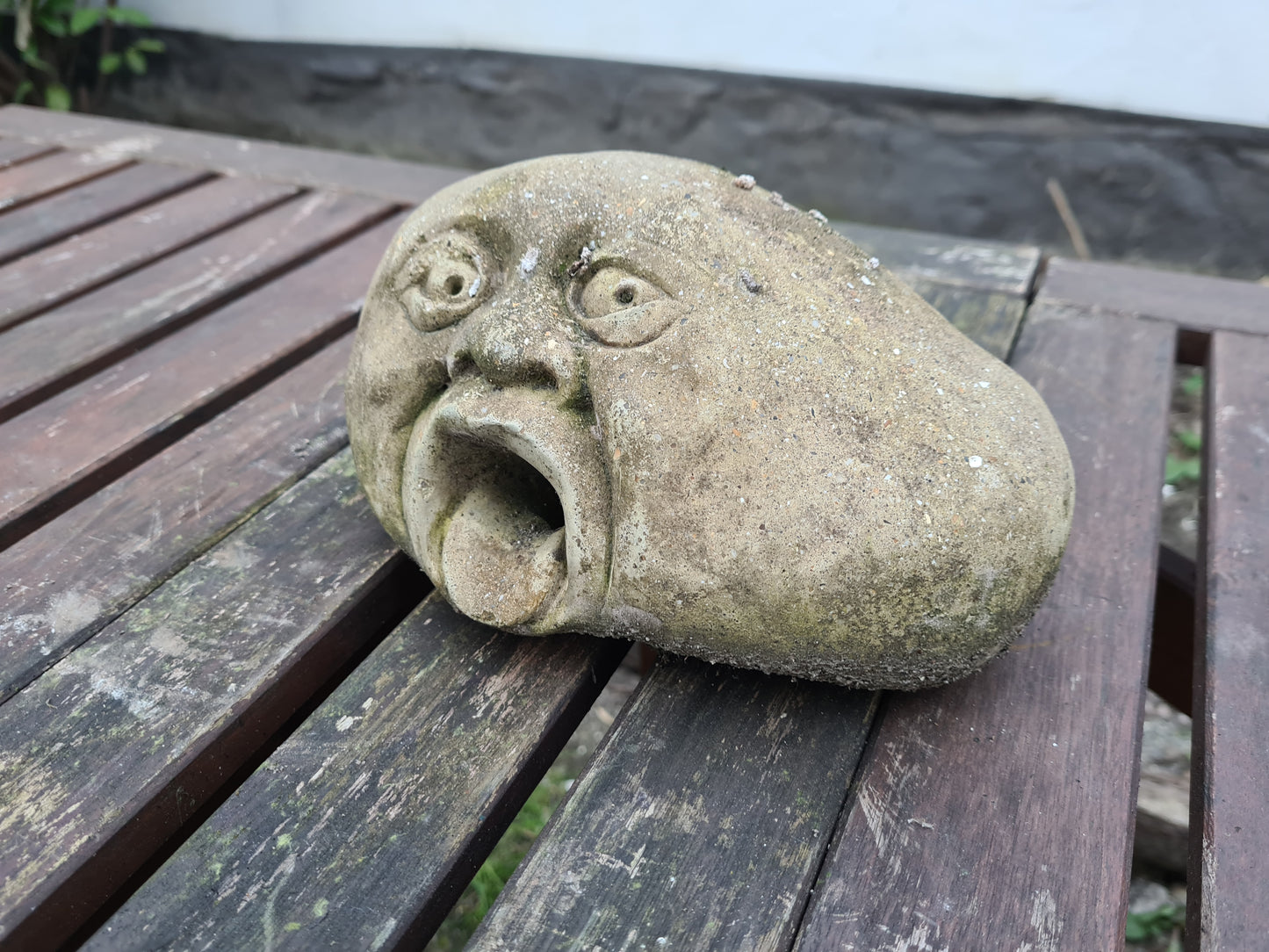 Steingesicht Gartenfigur englischer Steinguss Antik Brunnen 20cm