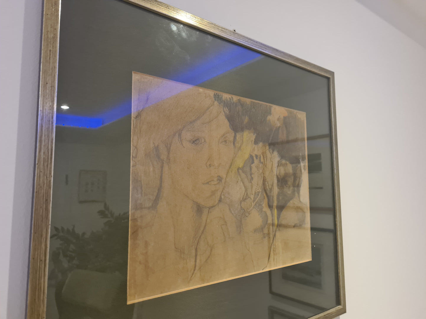 Gemälde Zeichnung „Frauenportrait mit floralen Elementen“ 50x45cm