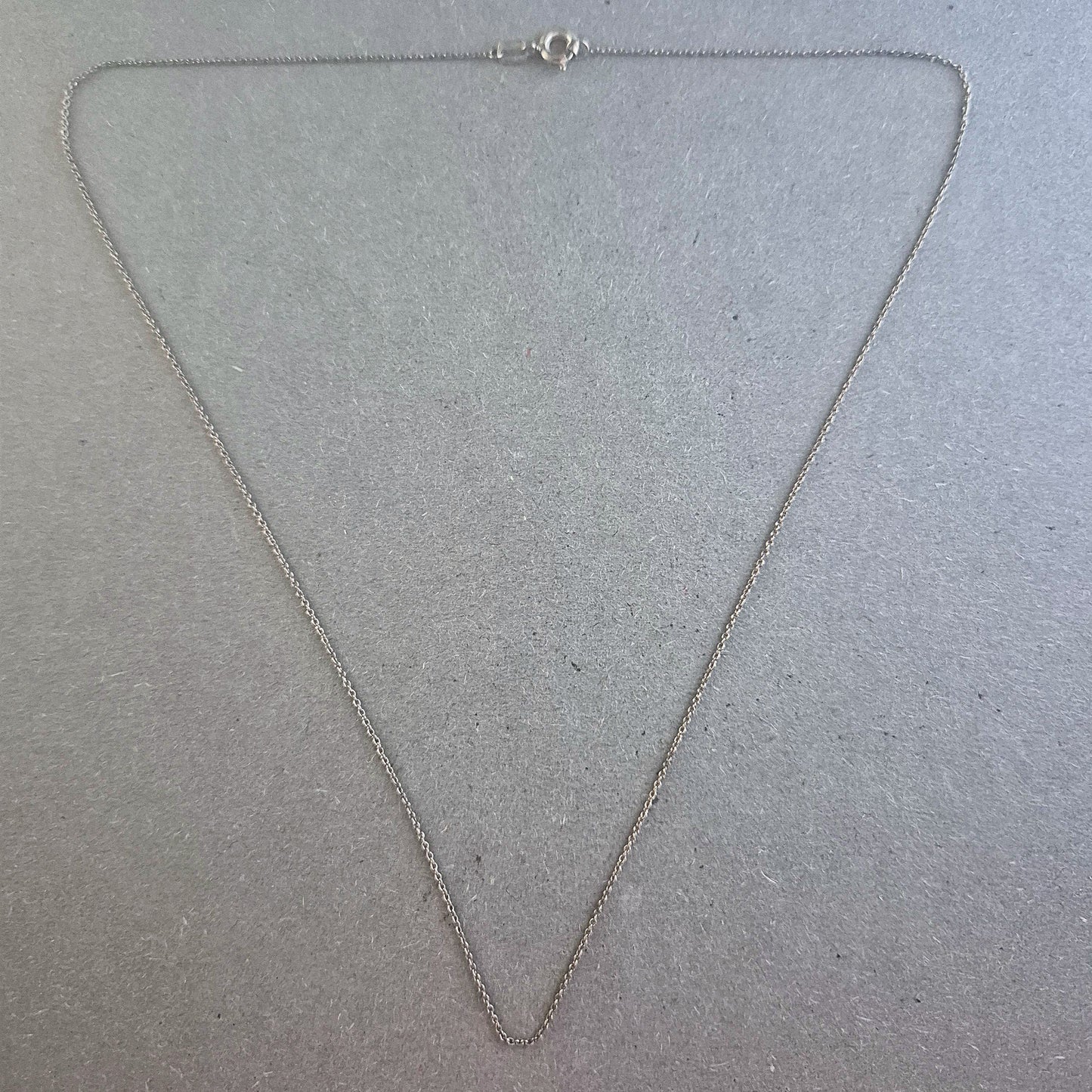 Feine Silberkette 925 – Zeitlose Eleganz in zarter Ausführung