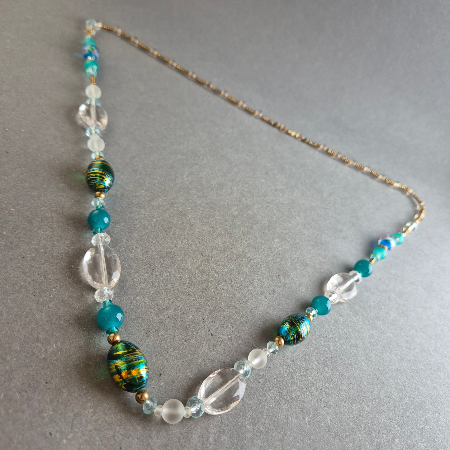 Handgefertigte Glasperlenkette – Bunte Akzente mit Murano-Flair