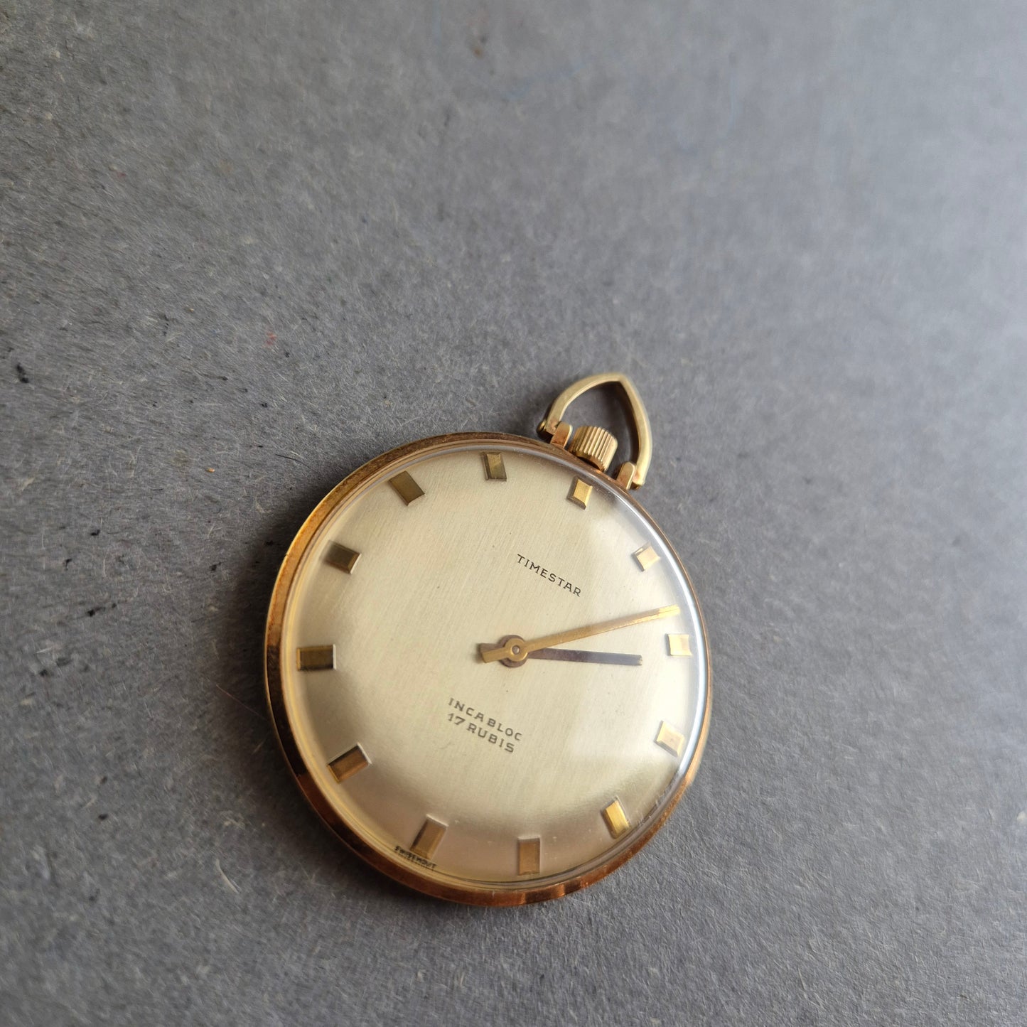 Edle Timestar Taschen Uhr Klassisches Design mit 17 Rubinen