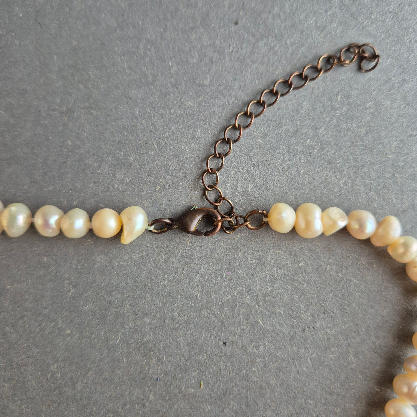 Vintage Süßwasserperlenkette – Naturweiß & elegant