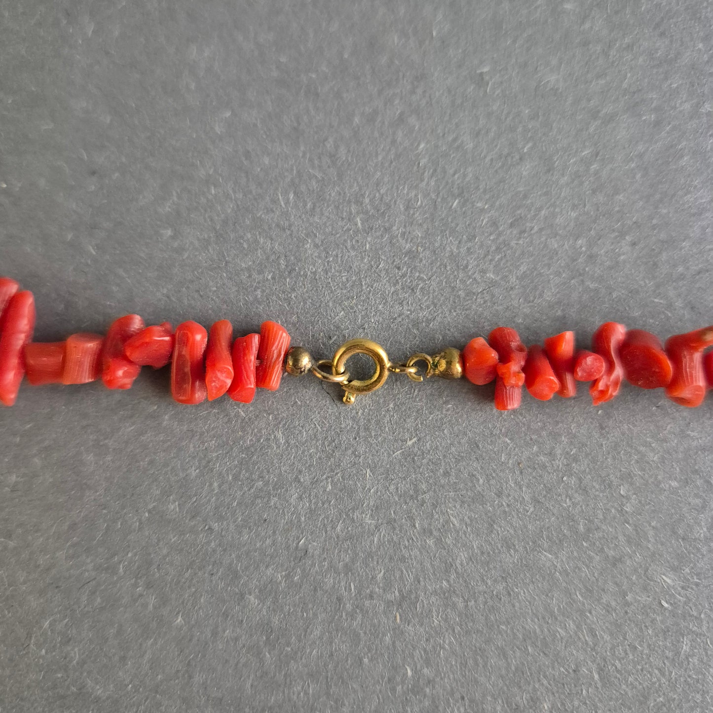 Kette aus echter Astkoralle – Leuchtend Rot