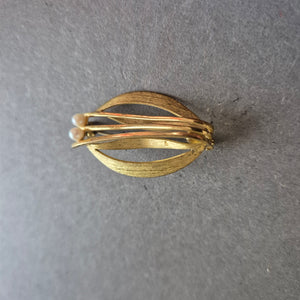 Vintage Brosche aus vergoldetem Metall mit Zuchtperlen-Akzent