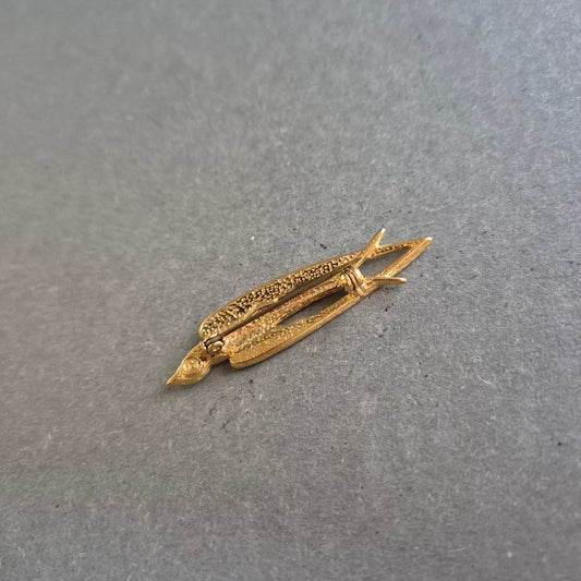 Vergoldete Vintage Brosche mit Emaille-Design