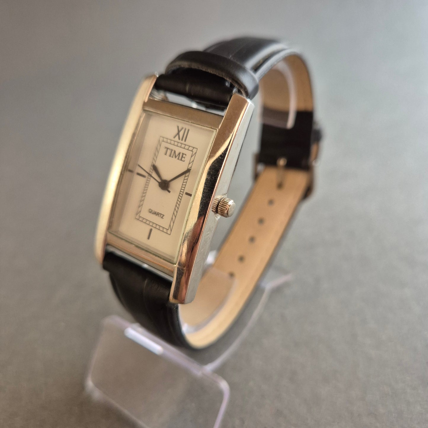 TIME Herrenarmbanduhr – Klassisch rechteckiges Design mit Lederband