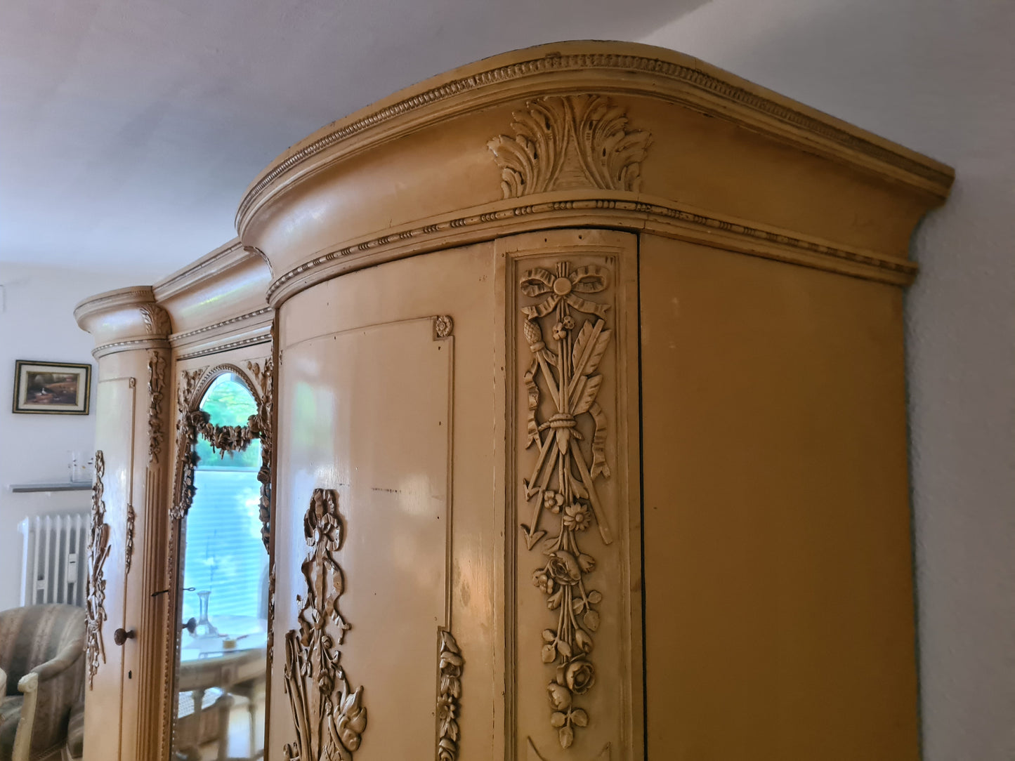 Antiker Kleiderschrank Schminktisch Schrank Louis Seize 250cm