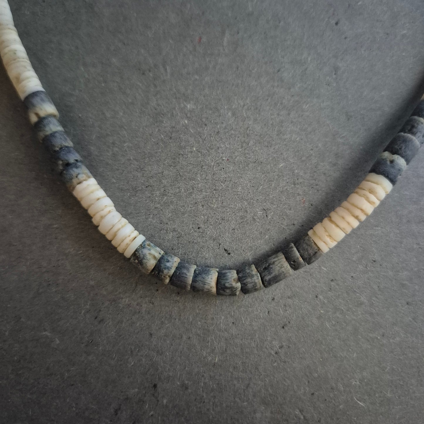 Vintage Surferkette aus Heishi-Scheiben – Naturlook im Boho-Stil