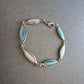 Edles Damenarmband mit Perlmutt & Blau – Maritimer Chic in Silberoptik