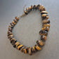 Edelsteinarmband mit Tigerauge – Naturstein-Charme in Braun-Gold