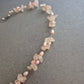 Rosenquarz-Perlenkette – Zartes Rosa mit Splittern & Süßwasserperlen