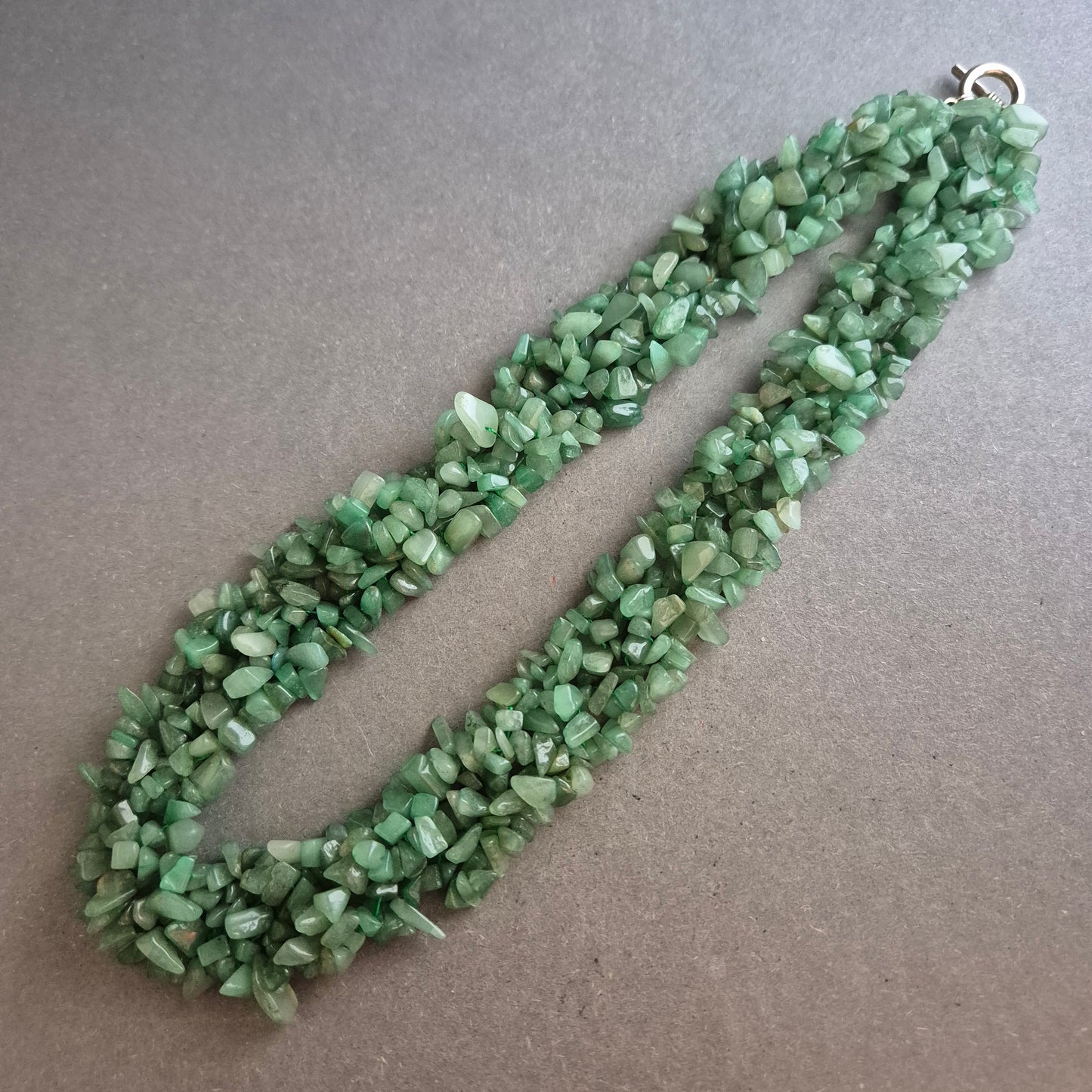 Grüne Edelstein-Kette aus Aventurin-Splittern