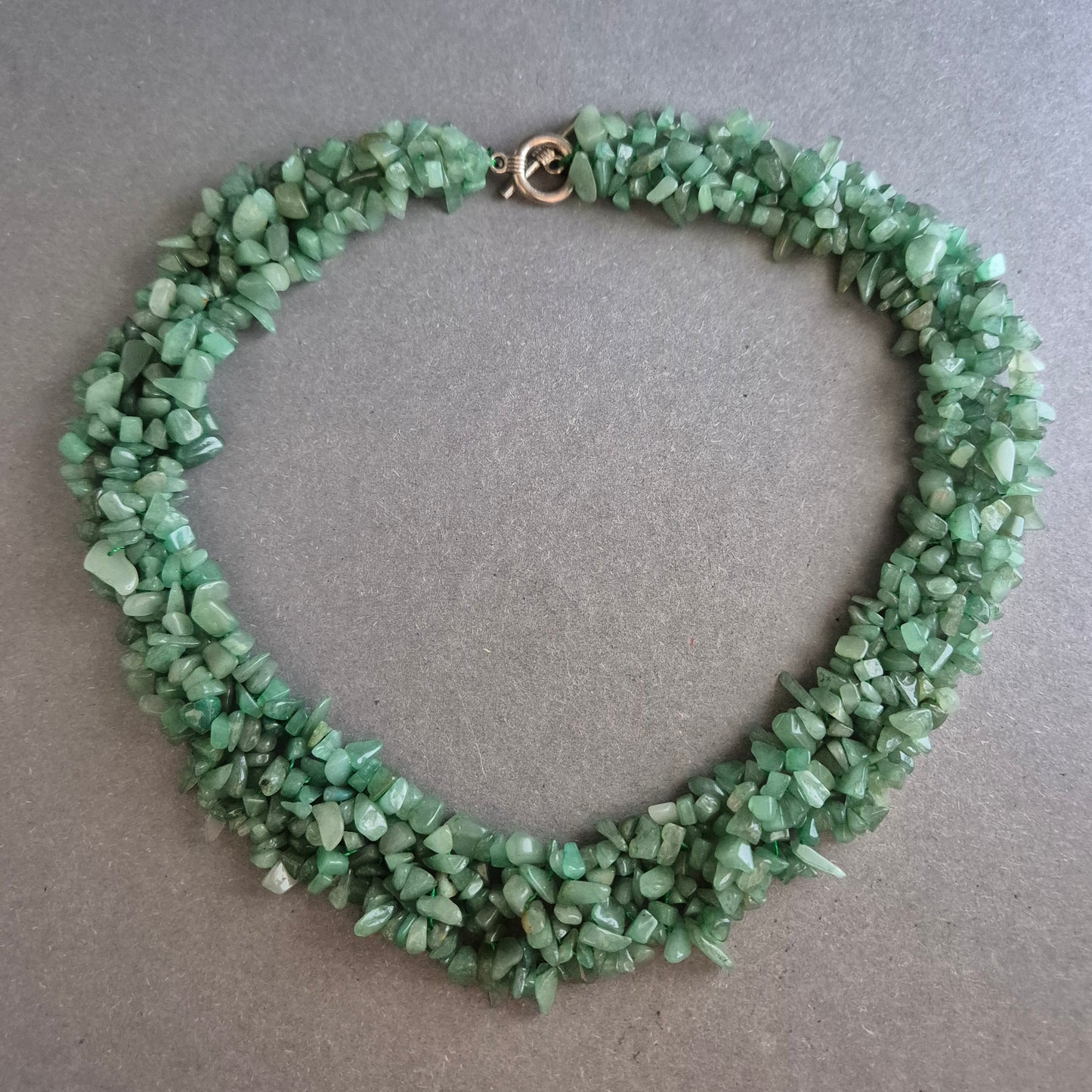 Grüne Edelstein-Kette aus Aventurin-Splittern