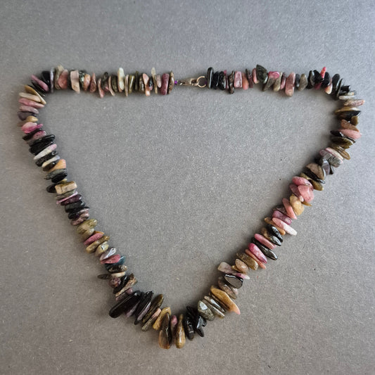 Natürliche Splitterkette mit buntem Turmalin-Mix